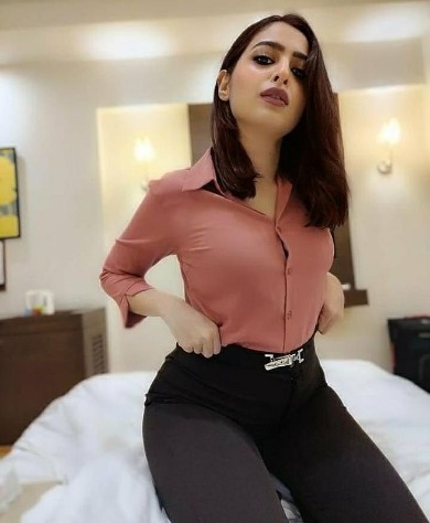 female Call Girls in Delhi